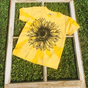 Bleached sunflower youth shirt